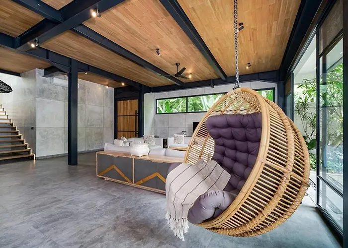 Family Luxury 5bd Parking X Walk 2 Potato Head * Seminyak (Bali)