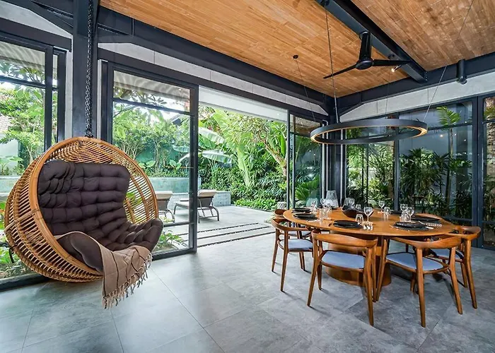 Family Luxury 5bd Parking X Walk 2 Potato Head Seminyak (Bali)